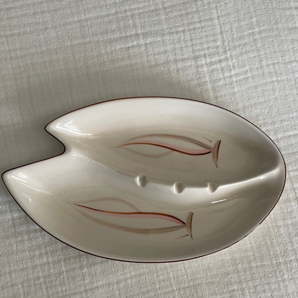MCM Leaf-Shaped Ceramic ashtray with Red and Brown Accents